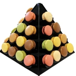 Cerf Dellier Pyramide à macarons noire Hot